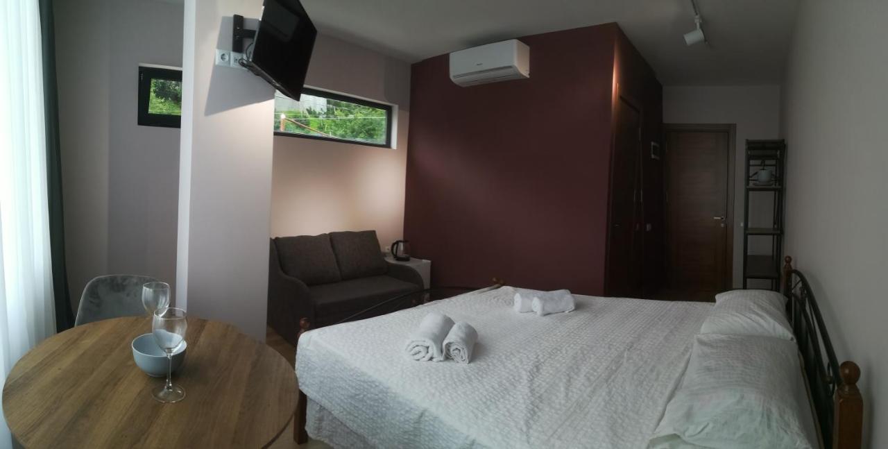 Boutique Hotel Sleep And Wine Батумі Екстер'єр фото
