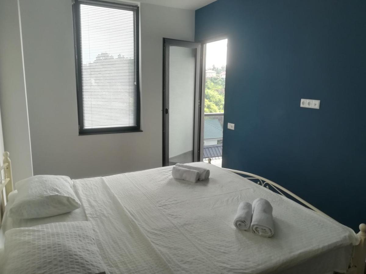 Boutique Hotel Sleep And Wine Батумі Екстер'єр фото