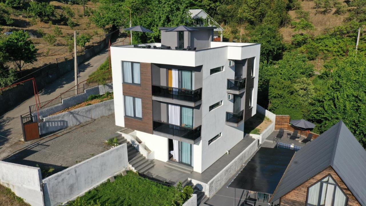 Boutique Hotel Sleep And Wine Батумі Екстер'єр фото