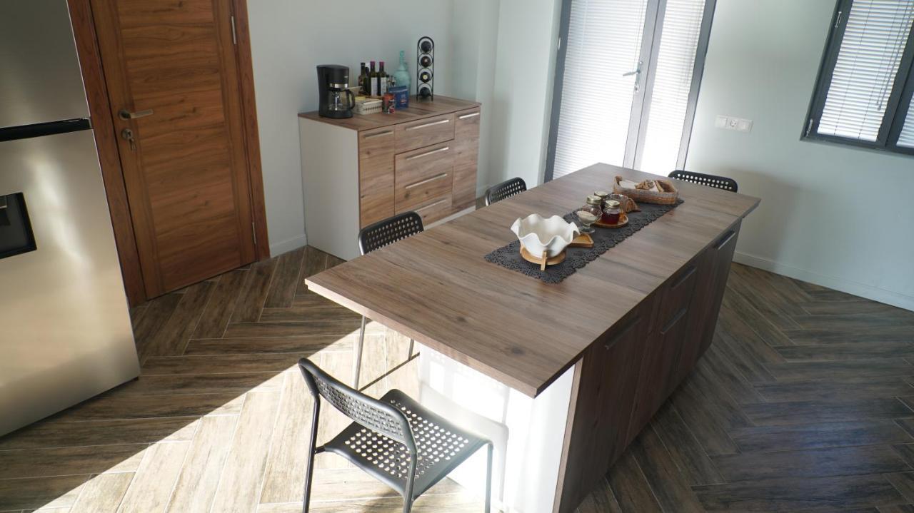 Boutique Hotel Sleep And Wine Батумі Екстер'єр фото