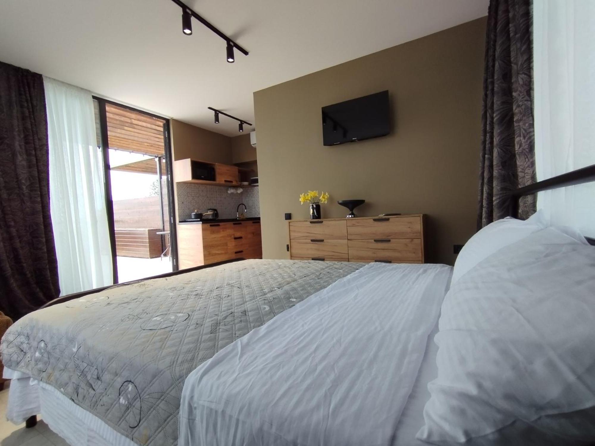 Boutique Hotel Sleep And Wine Батумі Екстер'єр фото
